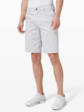 Lululemon Commission Short Qwick Oxford 10.5" *Relaxed White / Cream size 36